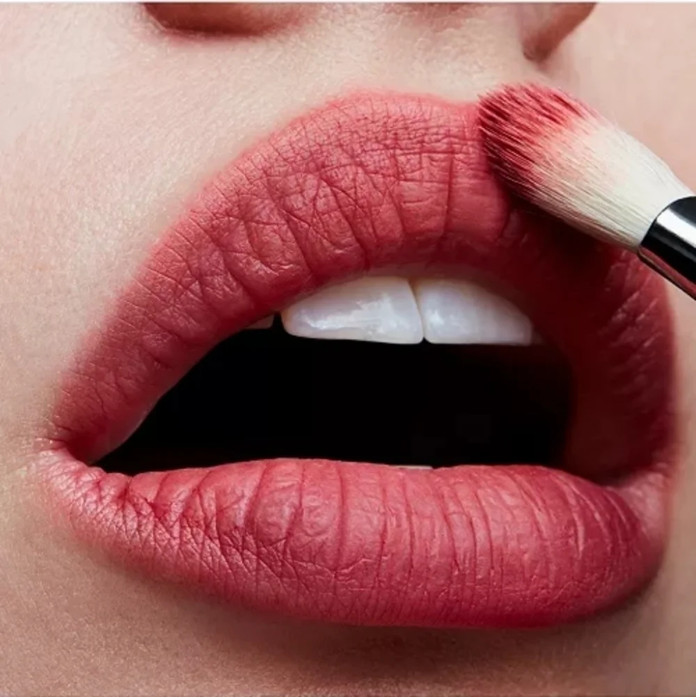 MAC Stay Curious 923 Matte Lipstick NIB